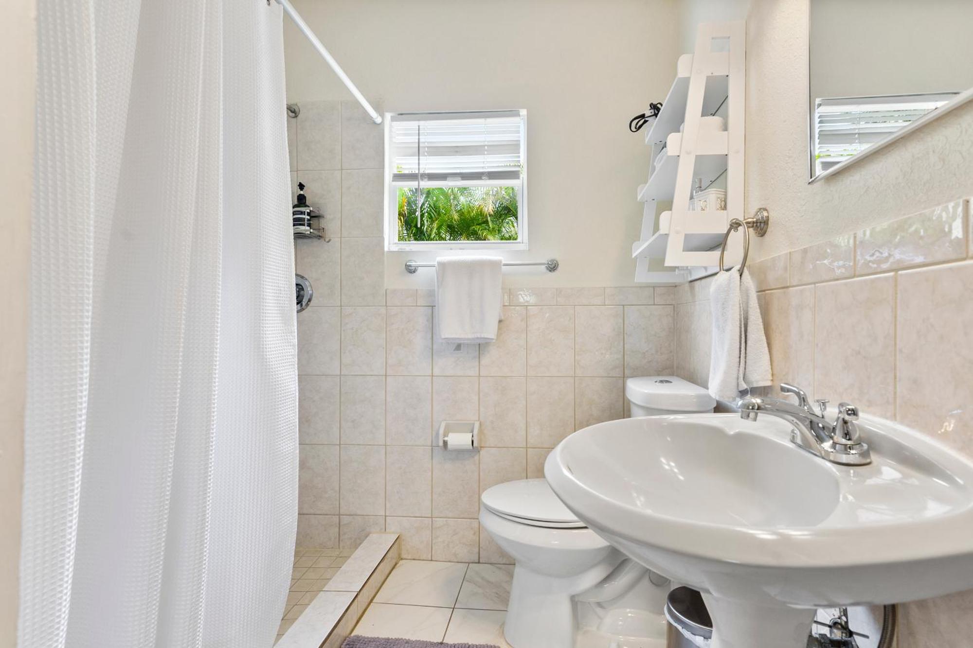 Chic Downtown Vacation Home And Guest Home เวสต์ปาล์มบีช ภายนอก รูปภาพ